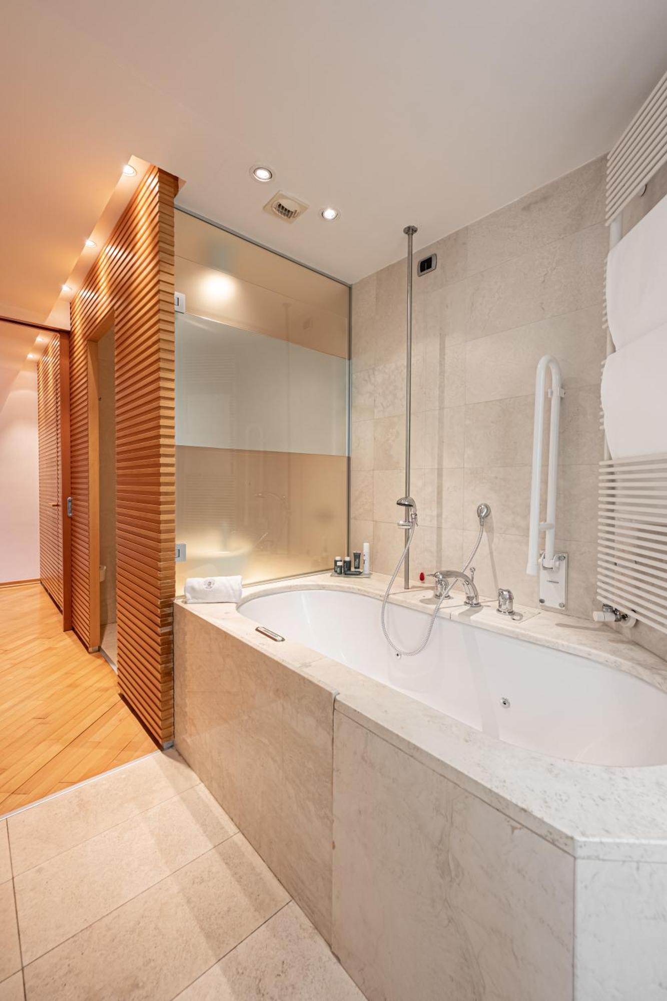 Grand Hotel Terme Di Comano Comano Terme Kamer foto